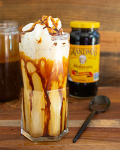 Looking for the perfect pick-me-up? Our Salted Caramel Latte, ft. Grandma’s Molasses Salted Caramel Sauce, is calling your name! Made with a rich blend of ground coffee, creamy milk, and a dollop of whipped cream for an irresistible sweet-and-salty flavor. Click for the recipe! Caramel Iced Latte, Salted Caramel Latte, Easy Salted Caramel, Simple Baked Beans Recipe, Iced Latte Recipe, Easy Baked Beans, Yummy Cocktails, Creamer Recipe, Health Drinks