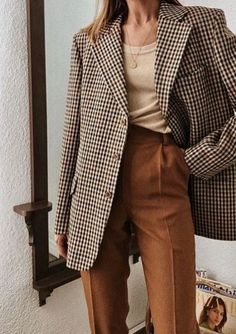 Fall Blazer, Dark Academia Fashion, Academia Fashion, Oversized Blazer, 가을 패션, Blazer Fashion, Mode Vintage, Outfits Ideas, Blazers For Women