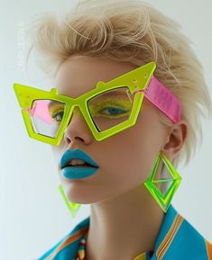 Futuristic Glasses Drawing, Drag Outfits Fashion, Neon Punk Fashion, Hoodie Website, Retro Future Fashion, Neon Photoshoot, Unusual Clothes, Pop Art Fashion, Modern Style Design