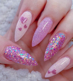 #unha #nail #nails #unhasdecoradas #unhasbonitas #unhasdamoda #unhapaty Pink Glitter Heart Nails, Pink Maximalist Nails, February Nails Ideas 2024, Nails Inspiration Pink Glitter, Barbie Nails Design Ideas, Glittery Nail Designs, Pink Barbie Nails, Barbie Nails, Unghie Nail Art