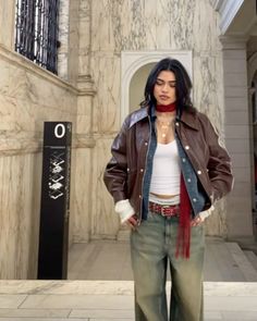 Green With Brown Outfit, Winter Layering Outfits Women, Layering Outfits Aesthetic, Spring Layering Outfits, Layered Outfits Winter, Fashion Killa Aesthetic, Fashion Killa Outfits, 80s Fits, Outfit Layering