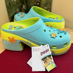 New With Tags Scooby Doo Crocs. Sz M9/W11 Beautiful Shoes! So Much Fun. Top Of Shoes Is Embellished With Flowers. The Large One Spins. Height Is 4” Length 11” Platform Crocs, New Crocs, Women's Crocs, Crocs Shoes, Mule Clogs, Mules Shoes, Beautiful Shoes, Scooby Doo, Clogs