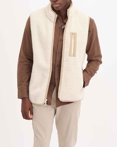 Men's 3-Pocket Zip Front Fleece Vest | Magaschoni Men's | JANE + MERCER Fleece Vest Outfit, Vest Outfits Men, Casual Man, Zipper Vest, Type Machine, Classy Casual, Sherpa Jacket, Vest Outfits, Fleece Vest