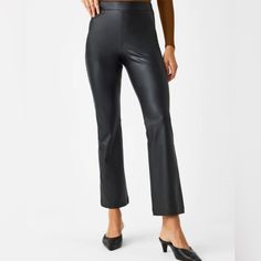 Spanx Leather-Like Cropped Kick Flare Pant 3x- New With Tags Color: Luxe Black Slim Straight Pants, Cropped Flare Pants, Black Faux Leather Leggings, Cropped Wide Leg Pants, Flare Pant, Perfect Pant, Kick Flares, Cropped Flares, Seamless Leggings