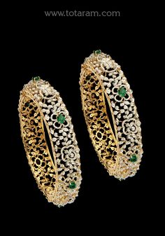 18 karat gold diamond kada for women with color stones - set of 2 (1pair)
  note : this item comes with a clip. so that you can open it and wear it directly on your wrist.
    note : minimum size : 2-4 & maximum size : 2-5.


enhance your style with these exquisite 18 karat gold diamond kada for women, exclusively crafted by totaram jewelers.    indulge in luxury with this stunning set of 2 diamond kadas, adorned with color stones to add a touch of elegance to your ensemble. each kada is meticul Kada For Women, Diamond Kada, India Gift, Color Stones, Gold Jewelry Indian, Diamond Bangle, Bangle Set, 22k Gold, Stone Settings