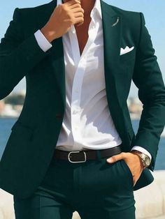 Mans Blazers Outfit, Best Blazer For Men, Best Suit Colors For Men, Men Suits Style Casual, Classic Men's Clothing Style, Dark Green Blazer Outfit Men, Men Blazer Outfit Casual, Suits Men Green, Mens Green Suit