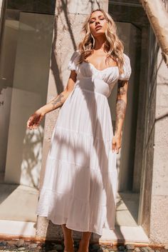 Sweetest Tea Maxi Dress - White Casual Church Outfits Summer, Dinner Outfits Summer, Nyc Outfits Summer, Summer Work Outfits Office, Red Dress Day, White Flowy Dress, Casual Playsuit, True Freedom, Casual Summer Outfits For Women