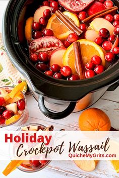 Several photos of crockpot wassail with cranberries, oranges, cinnamon sticks, apple in cider and juice. Slow Cooker Candy, Gluten Free Thanksgiving Recipes, Slow Cooker Apple, Meals Without Meat, Vegan Slow Cooker Recipes, Vegan Slow Cooker