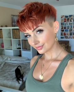 Orange Short Hair, Short Hair Makeup, Hair Orange, Short Red Hair, 4c Hair, Short Styles, Short Hair Styles Pixie, Light Hair