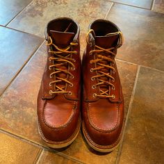 Redwing 875 Classic Moc Toe In Oro Leather. Had For Less Than A Year And Need To Get Steel Toe Boots For Work. Get The Classic Red Wing Look For 1/2 The Price And Save Yourself The Break In. Size 8.5 D (I Wear 9.5 Adidas Sneakers And These Boots Fit Perfect) Redwing 875, Boots For Work, Boots Fit, Steel Toe Boots, Red Wing Shoes, Wing Shoes, Red Wing, Toe Boots, Break In