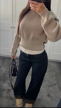 Modest Fits Aesthetic, Casual Office Wear Women, H And M Outfits, Easy Outfit Ideas For School, Elegant Outfit Winter, Birthday Guest Outfit, Outfit Inspo Basic, Casual Neutral Outfits, Casual Outfit Women