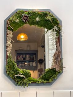 Upcycled 1920s mirror with preserved moss, lichen, lights, bark and live air plants. Made by Alicen Haire Moss Art Mirror, Mirror With Crystals, Mirror Projects Craft Ideas, Plant Mirror Frame, Plant Mirror Decor, Upcycling Mirrors, Mirror With Moss, Nature Mirror