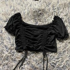 Size Small Bit Of An Oversize Style Could Also Fit Size M Very Stretchy From Shein Never Worn Bundle Of 2-3 Items = 10% Off 4-6 Items = 20% Off 7-9 Items = 25% Off 10 Or More Items = 30% Off Please Dm For Bundles Ignore Tag: Hot Topic Killstar, Dollskill, Kreepville, Disturbia, Forever21, Rave, Gothic, Punk, Goth, Egirl, Edgy, Spike, Clear Shoes, Creeper, Yru, Silver, Demonia, Clubexx, Current Mood, Classic, Vintage, Gothic, Sexy, Killstar #Harajuku #Goth #Dollskill #Shein #Grunge Black Drawstring Tops For Summer, Black Ruched Summer Tops, Black Ruched Tops For Summer, Summer Black Ruched Tops, Casual Black Ruched Top, Casual Black Top With Drawstring, Ruched Black Crop Top For Summer, Goth Egirl, Harajuku Goth