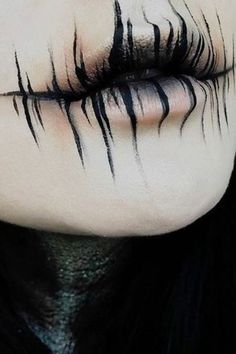 Grunge Homecoming Makeup, Real Goth Makeup, Necromancer Makeup, Halloween Demon Makeup, Clown Goth Makeup, Demonic Makeup, Black And White Clown Makeup, Makeup Horor, Haunt Makeup