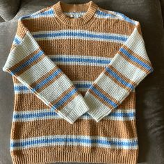 American Eagle Striped Sweater Size Small. Never Worn Perfect Condition! Dark Green Sweater, Brown Knit Sweater, Mustard Sweater, Maroon Sweater, Red Crewneck, American Eagle Sweater, Cold Shoulder Long Sleeve, Sweater Crop, Knitting Women Sweater