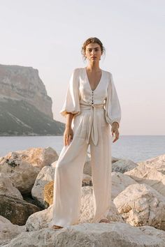 Tie Front Blouse, Beach Photoshoot, Fashion Editorial, Estilo Boho, Dress Code, Bridal Looks, Tulum, Bridal Style, Editorial Fashion