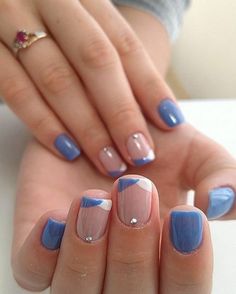 Summer Easy Nails, Short Natural Nail Designs Gel, Short Gel Nail Designs Natural, Short Blue Nails With Design, Natural Nail Designs Short, Short Fun Nails, Spring French Manicure, Short Summer Nails