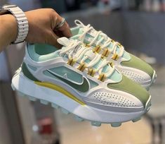 Sneakers Fashion Women's, Nike Shoes Women Fashion, Futuristic Shoes, Summer Footwear, Mens Fashion Wear, Footwear For Men