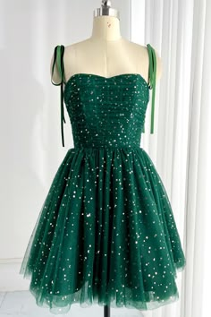 Embroidery Tulle with removable sleeves and straps Bodice and skirt are fully lined. Sleeves are un-lined. 100% Polyester 100% Recycled polyester lining Concealed zip at centre back Imported Emerald Green Dress Knee Length, Corset Hoco Dress, Green Short Dress, Green Floor, Embroidery Tulle, Affordable Outfits, Removable Sleeves, Floral Pattern Dress, Hoco Dress