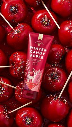 Bath & Body Works, Bath N Body Works, Homemade Cosmetics, Winter Candy Apple, Body Creams, Bath And Body Works Perfume, Bath And Body Care, Candy Apple, Beauty Skin Care Routine