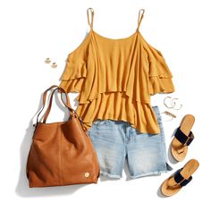 Give everyone the cold shoulder (in a good way!). See the season’s best shoulder-baring styles & the bras to wear them with. Cold Shoulder Styles, Cute Summer Tops, Clothes Summer, Shoulder Tops, Bare Shoulders, Summer Tops