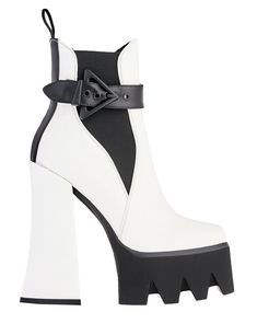 Runway Fashion Looks, East Asian Fashion, White Platform Heels, Chunky Platform Boots, Platform Boots Chunky, Shoes Illustration, White Platform, Aesthetic Shoes, Chunky Platform