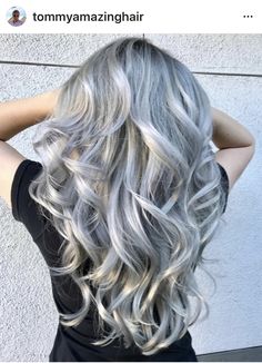 Grey With Platinum Highlights, Platinum Gray Hair Silver, Ashy Silver Hair, Faded Hair Color, Grey Hair Color Silver, Hair Colour Design, Hairstyle Braids