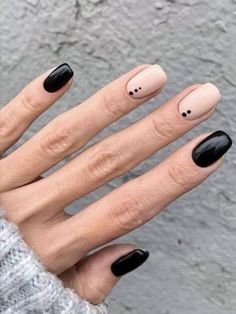 Minimalist Nail Art Spring, Summer Vacation Nails Short, November Nail, Easy Nail Designs, Natural Acrylic, Beauty Marks, Nails Pretty, Square Nail