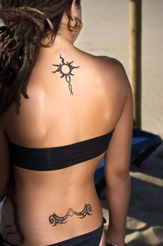 Middle Of Back Tattoo, Tattoo Son, Stamp Tattoo, Sun Tattoo Designs, Girl Back Tattoos, Hamsa Tattoo, Tattoo Back, Back Of Neck Tattoo, Inked Tattoo