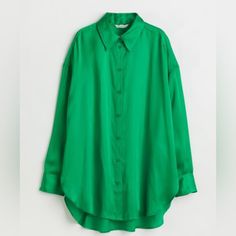 Reposhing This Item I Purchased From @Mirandaverandah. Loved It, But Ready To Rotate For Something New. Nwt Questions? Leave A Comment Below! Resort Wear Dresses, Fitted Blouses, Oversized Blouse, Satin Shirt, Satin Blouse, Spring Trends, Green Shirt, Green Silk, Komplette Outfits