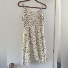 Gap White Floral Print Dress Size Medium Casual A-line Floral Print Sundress, Gap Cotton Dresses For Spring, Casual A-line Sundress With Floral Print, Gap Summer Sundress, Gap Sundress For Summer, Gap Summer Mini Dress, Spring Midi Dress By Gap, Gap Cotton Sundress, Gap Cotton Midi Dress For Spring