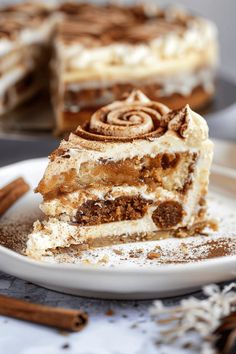 Cinnamon Roll Cheesecake Recipes: A Delectable Guide to Swirly Goodness Bourbon Pecan Cheesecake Recipes, Roll Cheesecake, Cinnamon Roll Cheesecake, Food Recipes Easy, Vanilla Cheesecake, Food Aesthetics