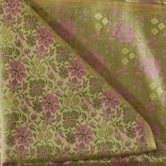 Elegant Green Brocade Dupatta, Wedding Dupatta With Zari Work On Jacquard, Elegant Dupatta For Wedding, Elegant Dupatta For Marriage, Elegant Jacquard Fabric For Wedding, Elegant Green Fabric For Wedding, Wedding Jacquard Dupatta With Pallu, Elegant Brocade Fabric For Wedding, Brocade Fabric For Wedding Saree