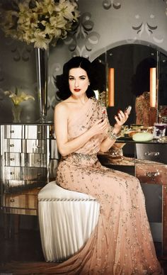 Dita von Teese Lady Like Style, Dita Von Teese Style, Dita Von Tease, Idda Van Munster, Shabby Chic Baby, Glamour Vintage, Instyle Magazine, Tilda Swinton