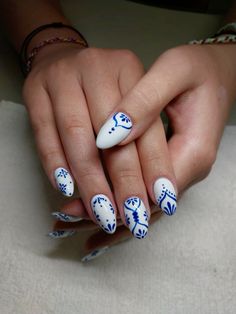 #summernails #mexico #nails #gelnails #claseazul Middle East Nails, Turkish Nails Designs, Clase Azul Inspired Nails, Clase Azul Tequila Nails, Blue Mediterranean Nails