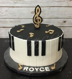 Piano and music themed birthday cake Music Themed Birthday, Violin Cake, Garden Theme Cake, Rocket Cake, Cake Band