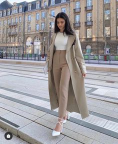 Lawyer Fashion, Business Professional Outfits, Business Casual Outfits For Work, Casual Work Outfits