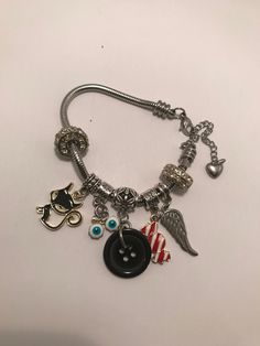 Coraline Bracelet, Jumping Mouse, Pandora Style Bracelet, Pandora Bracelet Designs, Cat Ghost, Jewelry Accessories Ideas, Pandora Style, Homemade Jewelry, Taffy