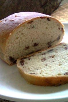 Raisin Bread Recipe @ treatntrickk/blogspot.com Raisin Bread Recipe, Bread Winners, Swirl Bread, Cinnamon Swirl Bread, Active Dry Yeast, Bread Starter, Homemade Bread Easy, Breaking Bread, Cooking Bread