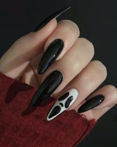 Horror nails | Halloween manicure | ghost face nails | spooky nails design | simple halloween nails short almond acrylic for 2024 | #halloweennails #halloween Nail Art Designs At Home, Paznokcie Hello Kitty, Goth Nails, Grunge Nails, Halloween Nail Designs, Halloween Nail, Funky Nails, Dream Nails