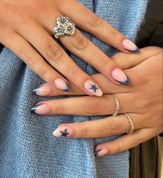 Nail Designs Inspo Simple, Winter Travel Nails, Simple Nail Designs French Tip Almond, Cool Gel X Nails, Navy Blue Glitter French Tip Nails, Acrylic Nail Designs Taylor Swift, Popular Nails 2024 Summer, Sparkle Nail Art Designs, Navy Nails Inspiration