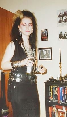 #goth #gothic #80s #tradgoth 80 Goth, Gothic Winter Outfit, 80s Alternative Fashion, 80s Goth Fashion, 60s Goth, Real Goth, Agender Fashion, Living Deliciously, Gothic 80s