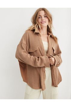 Textured two-toned waffle fabric (feel it to believe it!)/Collared with buttons/Double pockets (for all your ish!)/Long sleeves with buttons at cuff Waffle Shirt Outfit, Lumberjane Waffle Shirt, Aerie Lumberjane, Waffle Hoodie, Weekend Sweatshirt, Waffle Shirt, Buy List, Free Jeans, Hoodie Women