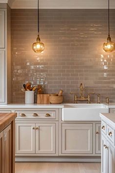 Elegant taupe backsplash in a modern kitchen with white cabinets and stainless steel appliances. Taupe Backsplash Kitchen, Cabinet Paint Colors, Backsplash Kitchen, Cozy Cafe, Grey Kitchen Cabinets, Shaker Kitchen