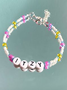 Now in my Etsy Pulseras Aesthetic Kpop, Kpop Bead Bracelets, Kpop Idol Bracelet, Pulseras Aesthetic, Jewelry Kpop, Pop Jewelry, Artsy Jewelry