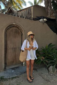 Bali Outfit, Beach Holiday Outfits, Island Outfit, Hawaii Outfits