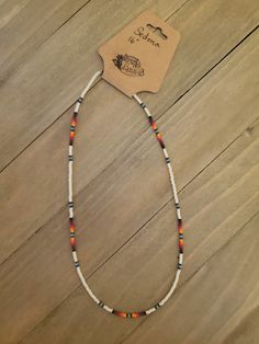 Beaded Surfer Necklace, Diy Country Jewelry, Beaded Western Necklace, Cute Seed Bead Necklaces, Homade Jewelry, Beaded Necklaces Ideas, Bead Necklace Aesthetic, Western Beaded Jewelry, Cute Beaded Necklaces