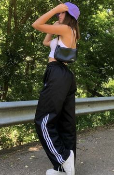 brooklyn mccally 90s Athletic Outfits, Outfits Con Pans, Teal Bridesmaid Dresses, Hiking Outfit Fall, Off Duty Outfits, Lazy Day Outfits, Adidas Outfit, Hoodie Outfit, Athletic Outfits