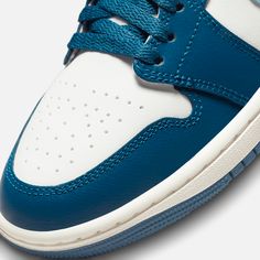 Style No. BQ6472-414 Color: Sky J French Blue/Sail/Ozone Blue The Air Jordan 1 Mid brings full-court style and premium comfort to an iconic look. Its Air-Sole unit cushions play on the hardwood, while the padded collar gives you a supportive feel. Air Jordan 1 Mid Women's Shoes. Nike Jordan Women, Air Jordan 1 Mid Women, Nike Jordans Women, Nike Air Jordan Mid, Original Air Jordans, Boys Basketball Shoes, Air Jordans Women, Jordan Ones, Jordan Sneaker