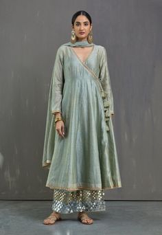 #fashion #cordset #summer #fashionblogger #nicelook #trouser #jeans #indianwear #cordset 
#cordsets #cordsetsforwomen #cordsetstyle#indowestern #onlineshopping#worldwideshipping #officewear #regularwear #top #plazzo Anarkali Suits Designer Latest, Latest Anarkali Designs, Simple Anarkali Suits, Latest Anarkali Suits, Pakistani Design, Frock Suit, डिजाइनर कपड़े, Marriage Function, Blue Anarkali